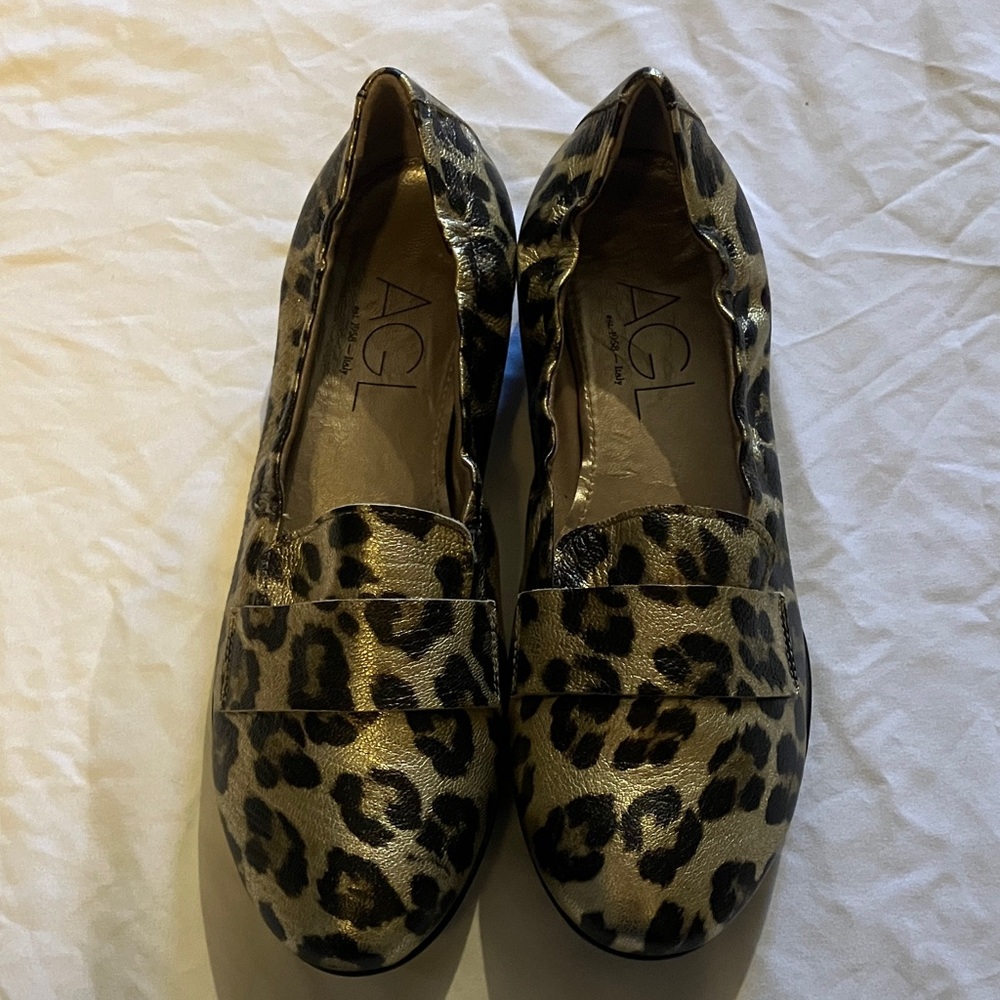 AGL Animal Print Loafers women’s size 5.5 NWOT